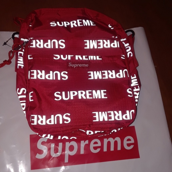 Red Supreme bag - Picture 1 of 1